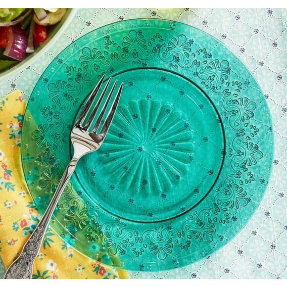 The Pioneer Woman Other - The Pioneer Woman Cassie Glass Salad Plate, Teal